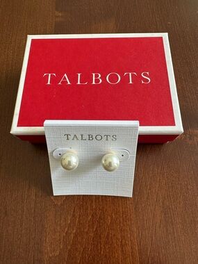 Talbots Classic Pearl Stud Earrings NWT